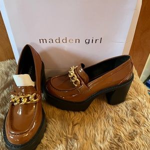 Brand new madden girl shoes never worn